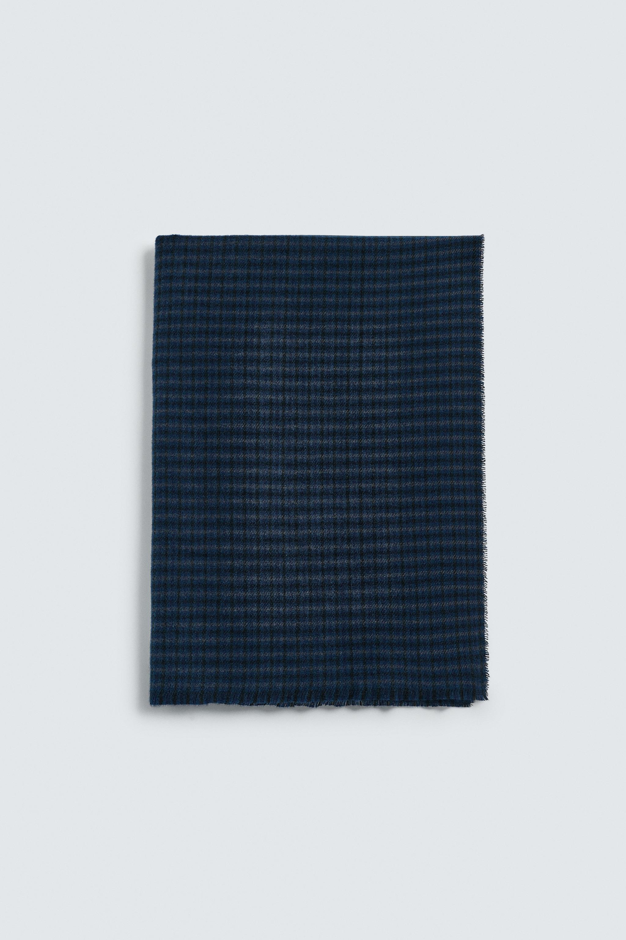 ÉCHARPE À CARREAUX